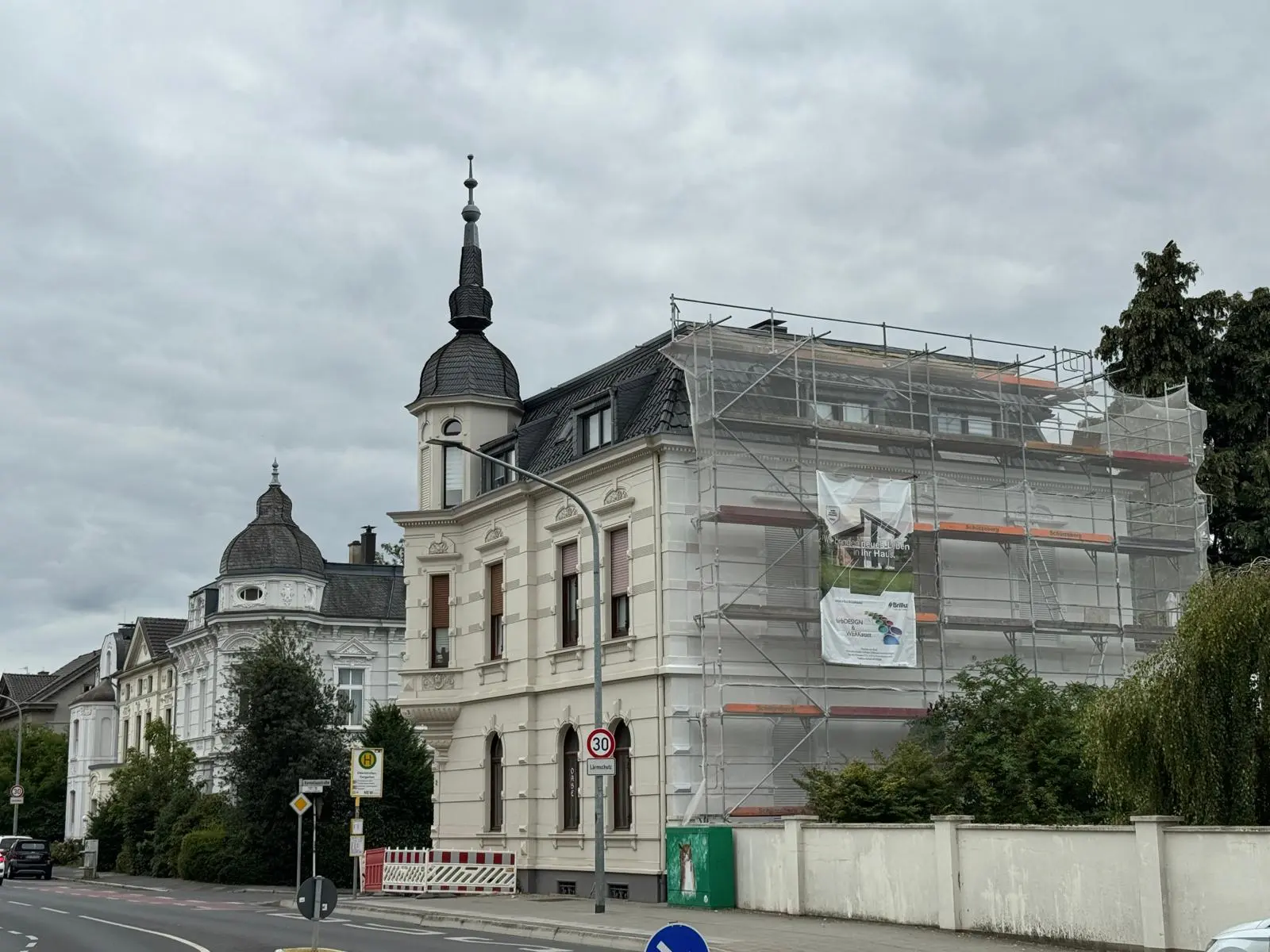 Fassadenrestaurierung eines historischen Gebäudes – Aussenarbeiten vom Meisterbetrieb